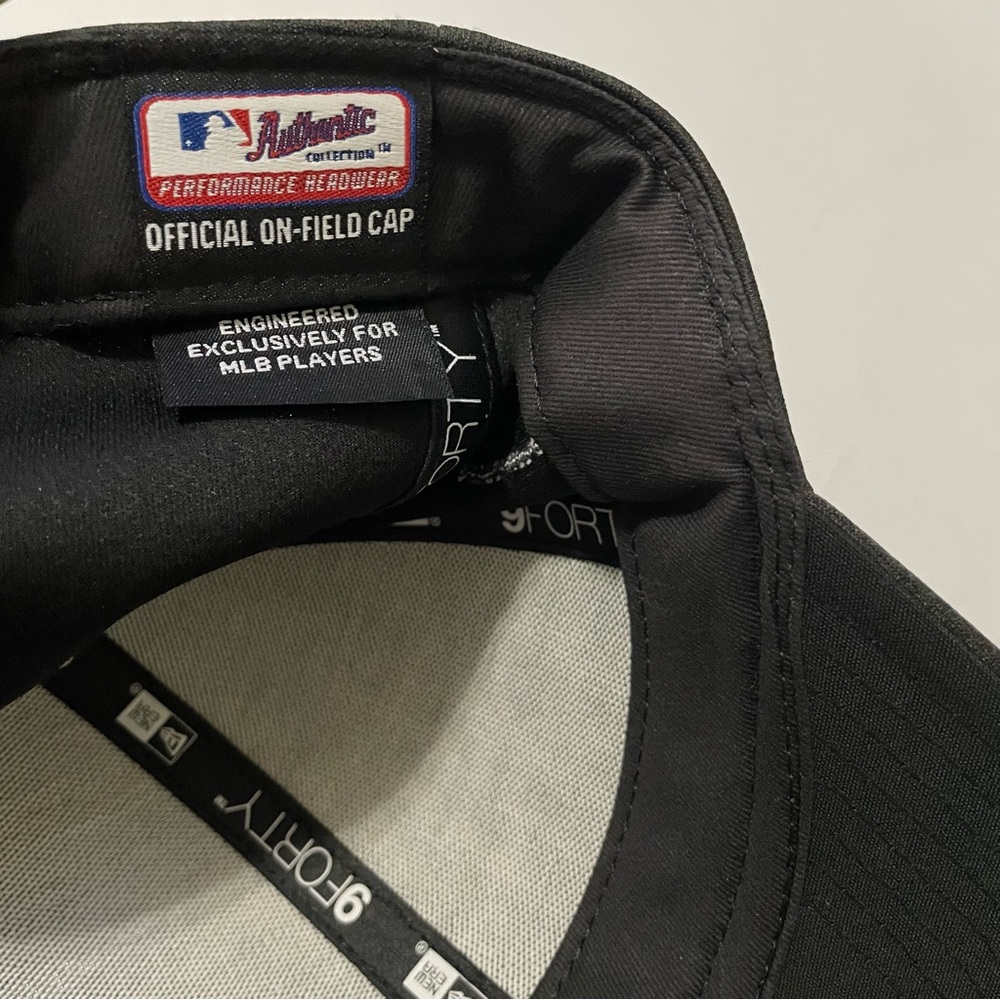 Atlanta Braves Black & Gold World Series 2021 Baseball Cap - Picture 5 of 7